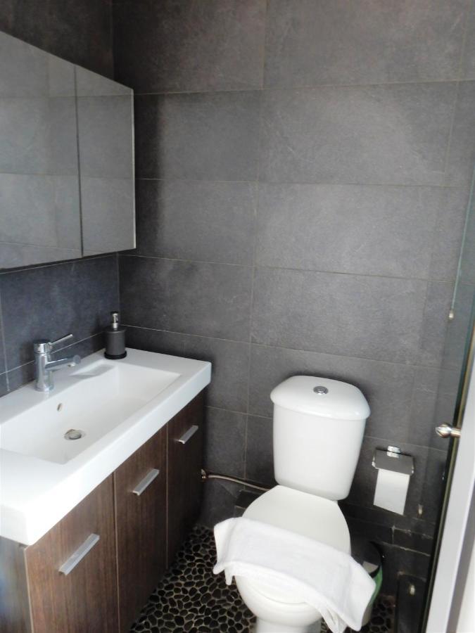 A-10 Modern & Luminous - 2Bd Athens' Party District Apartment Екстериор снимка